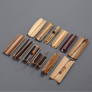 High-quality TEA ACCESSORIES handcrafted from bamboo – stylishly combined in a bundle. Perfect for Gongfu Cha, mindful tea rituals, or as a gift