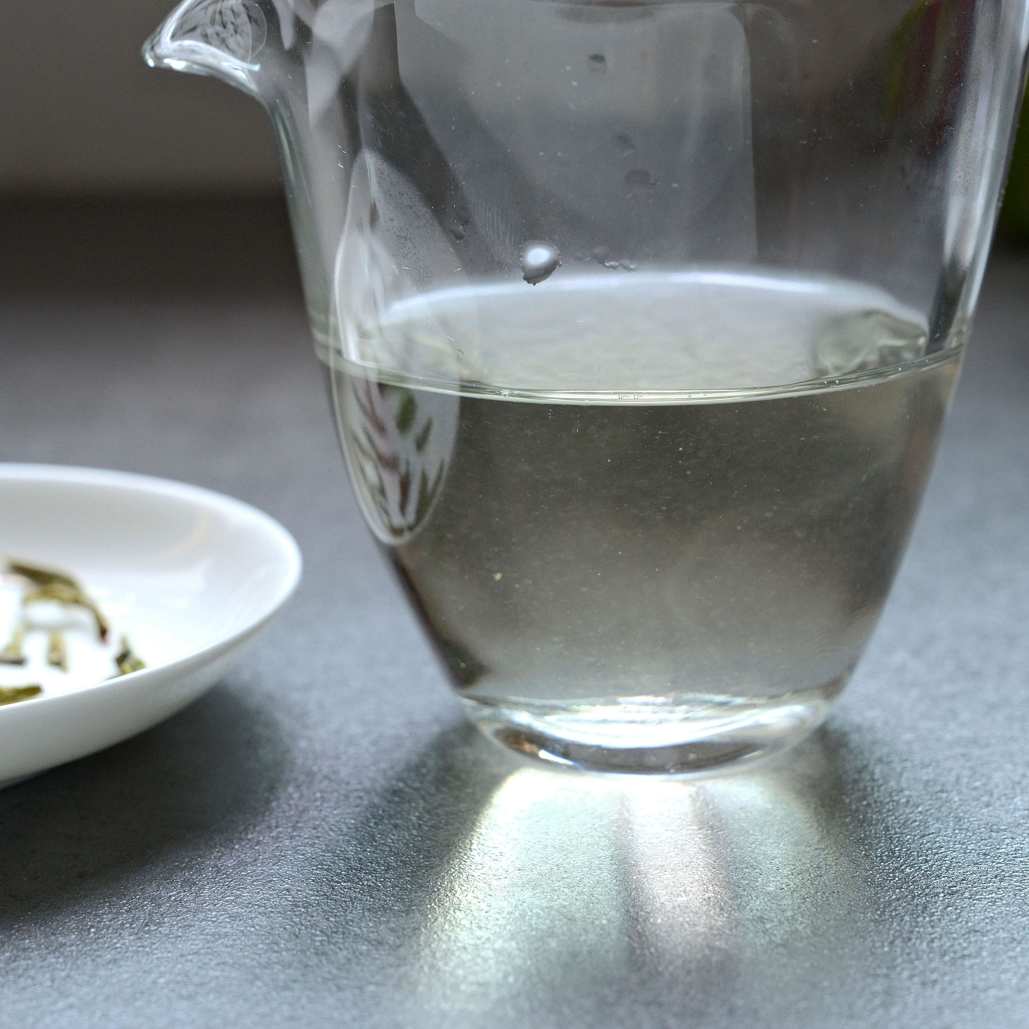 Hangzhou —  Qiantang Qián Táng Lóngjǐng Lǜ Chá | Fresh Dragon Well Green Tea · Spring Vitality & Bright Clarity