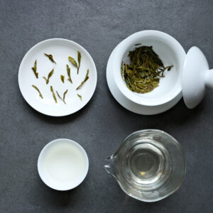 Hangzhou — The Soul of the West Lake | A Curated 5×2 · 10-Tea Experience · Long Jing & Red Teas