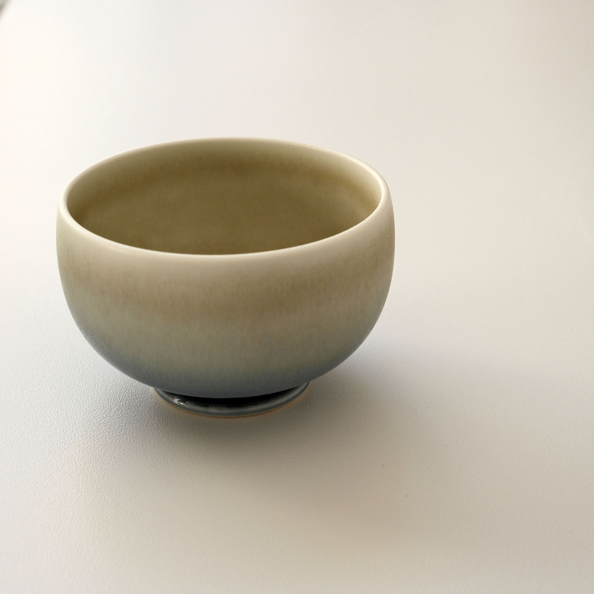 Handmade Tea Cup – Kai Pian Crackle Glaze | Eggshell White with Blue Accent | Jingdezhen Art Piece for Gong Fu Cha